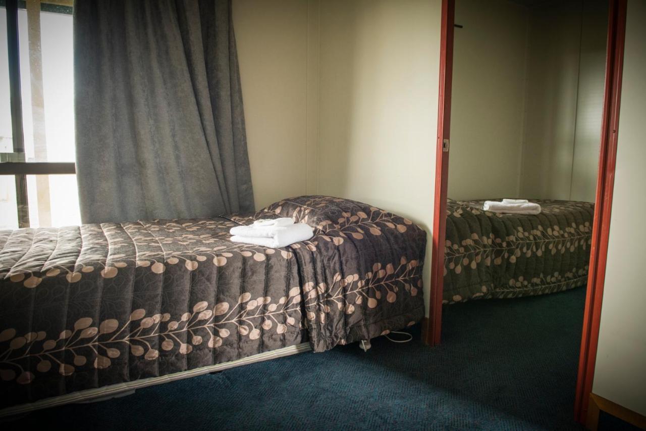 Rangiora Eco Holiday Park Fernside Exteriör bild