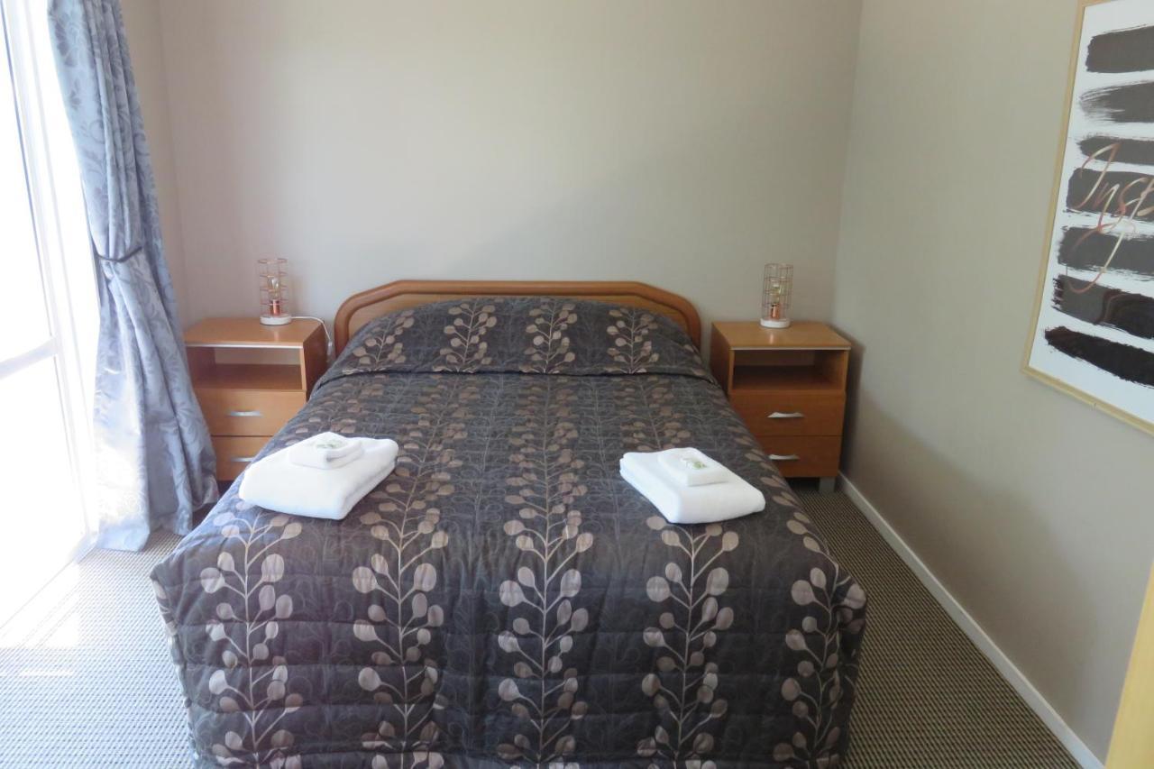 Rangiora Eco Holiday Park Fernside Exteriör bild